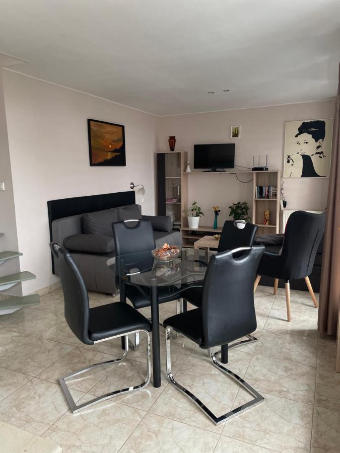 Nyil Apartman Wellnes Ντέμπρετσεν Εξωτερικό φωτογραφία